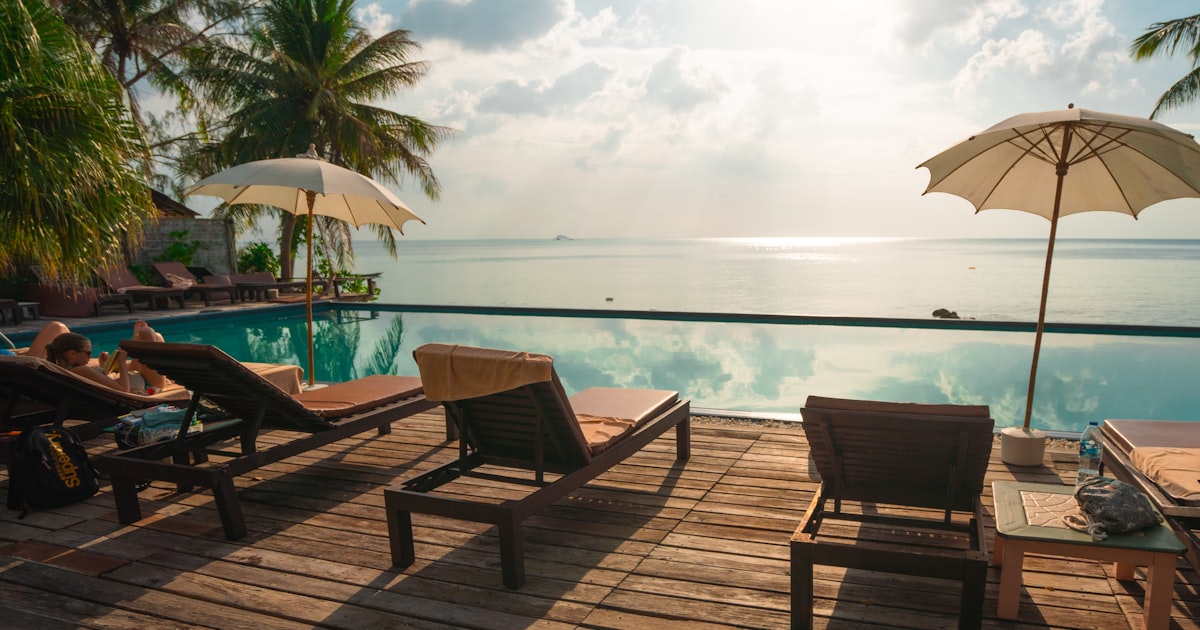 Hilton Honors Amex Surpass: 130,000 Points + First Year Fee Waived, Ends July 29