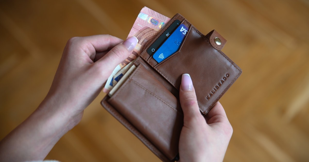 Buy Now, Pay Later vs. Credit Cards: Which Actually Costs You More