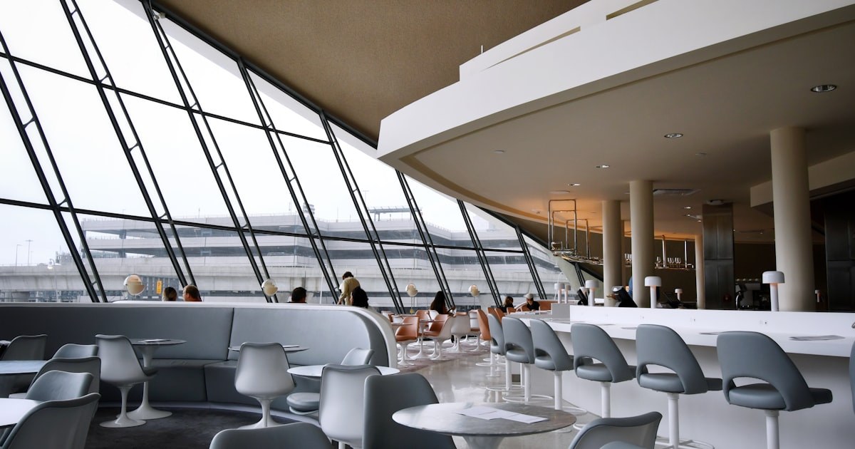 New Chase Sapphire Lounge Opens at DFW: What Cardholders Get